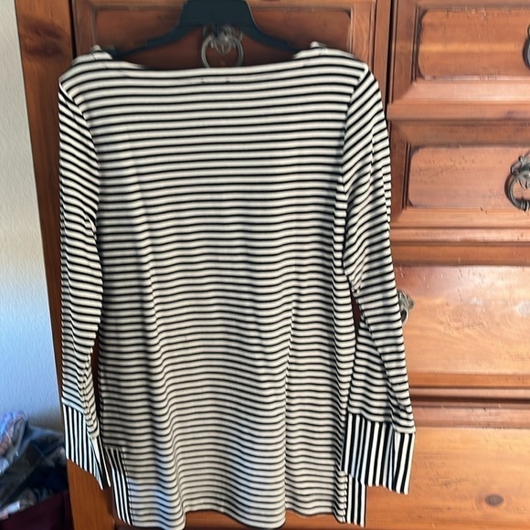 Talbots Women’sBlack And Cream Striped Tunic Size Large NWOT - Picture 5 of 9